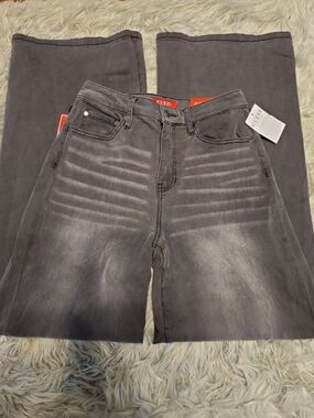 Guess Women's Beth Wide Leg Stretch Grey Wash Denim Jeans- Size 28 x 32